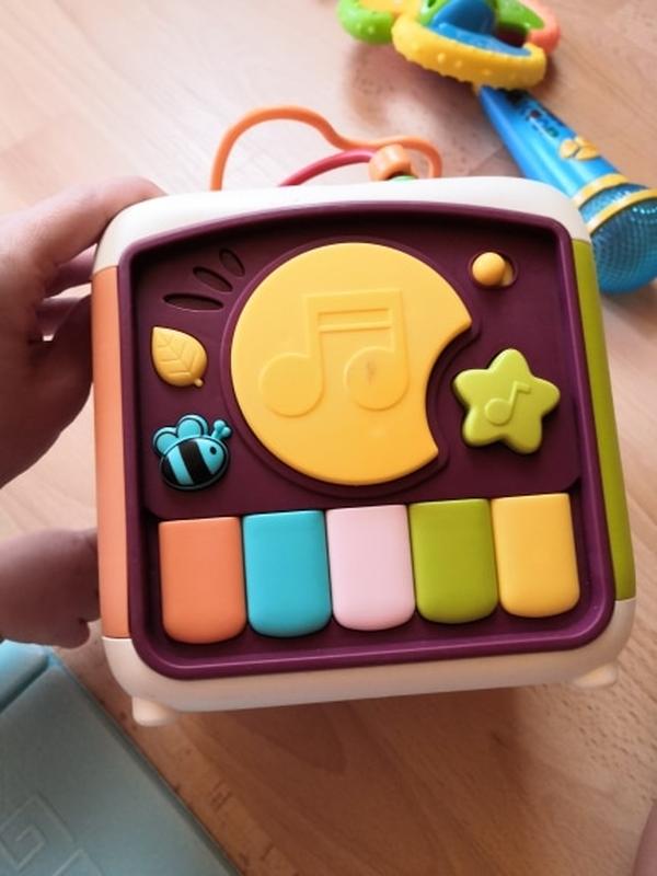 7-in-1-Aktivitätswürfel für Kleinkinder mit Handschlagtrommel-Puzzle und Musik photo review