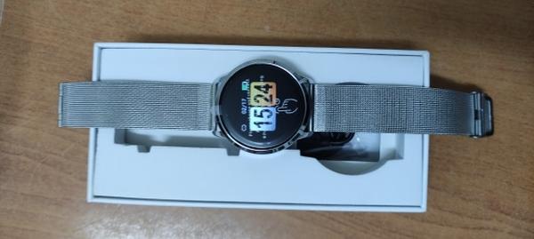 Modische Damen-Smartwatch mit rundem Bildschirm photo review