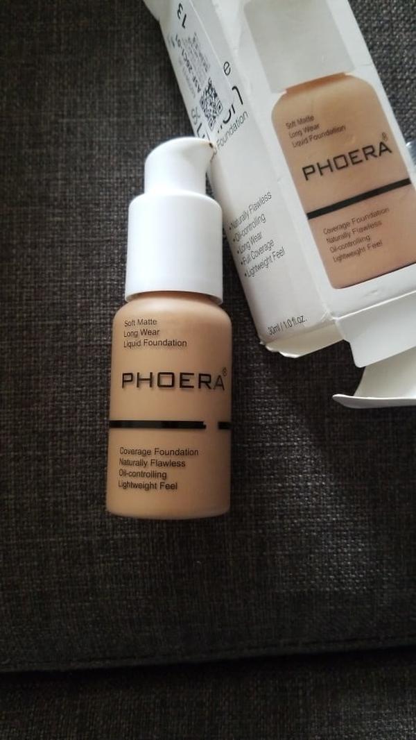 Phoera Foundation Soft Matte Long Wear Liquid photo review